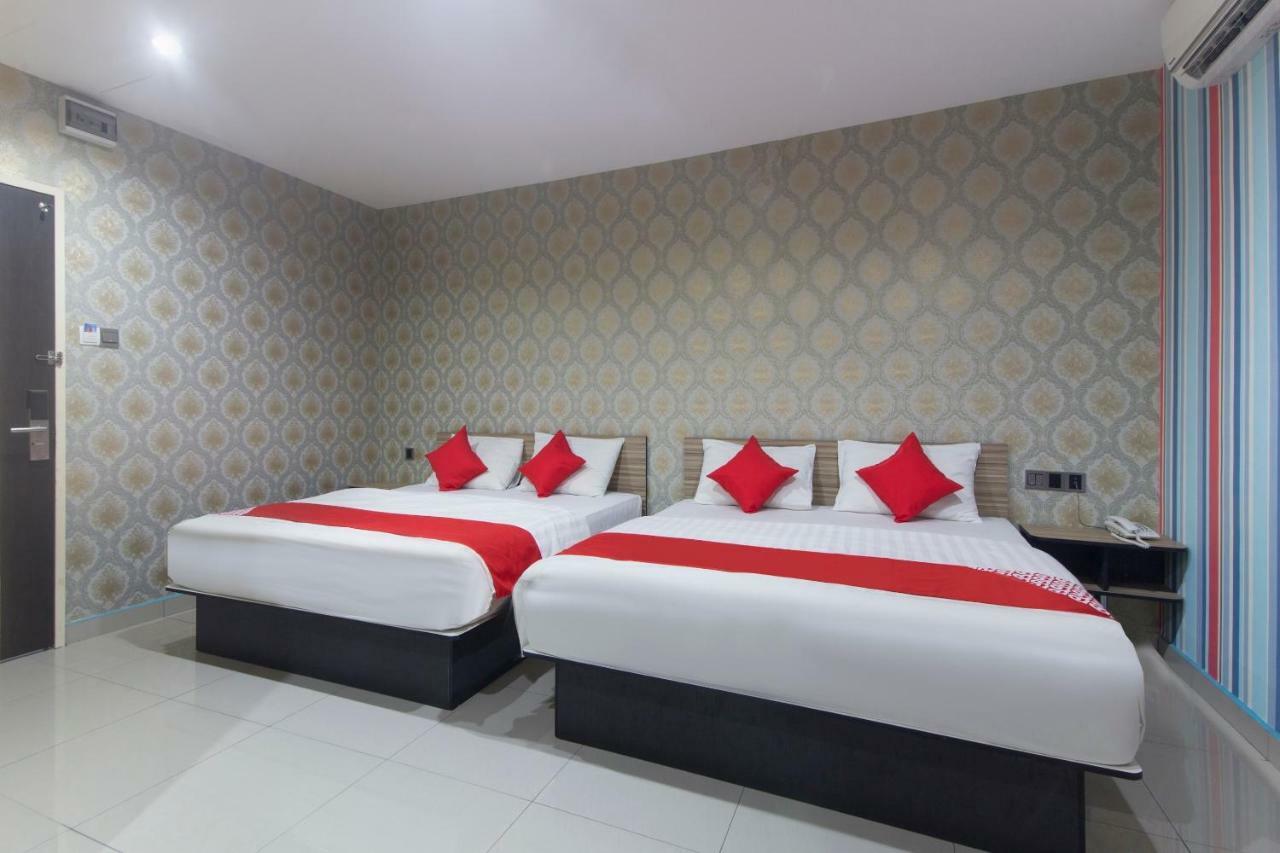 Pinji Hotel 2*